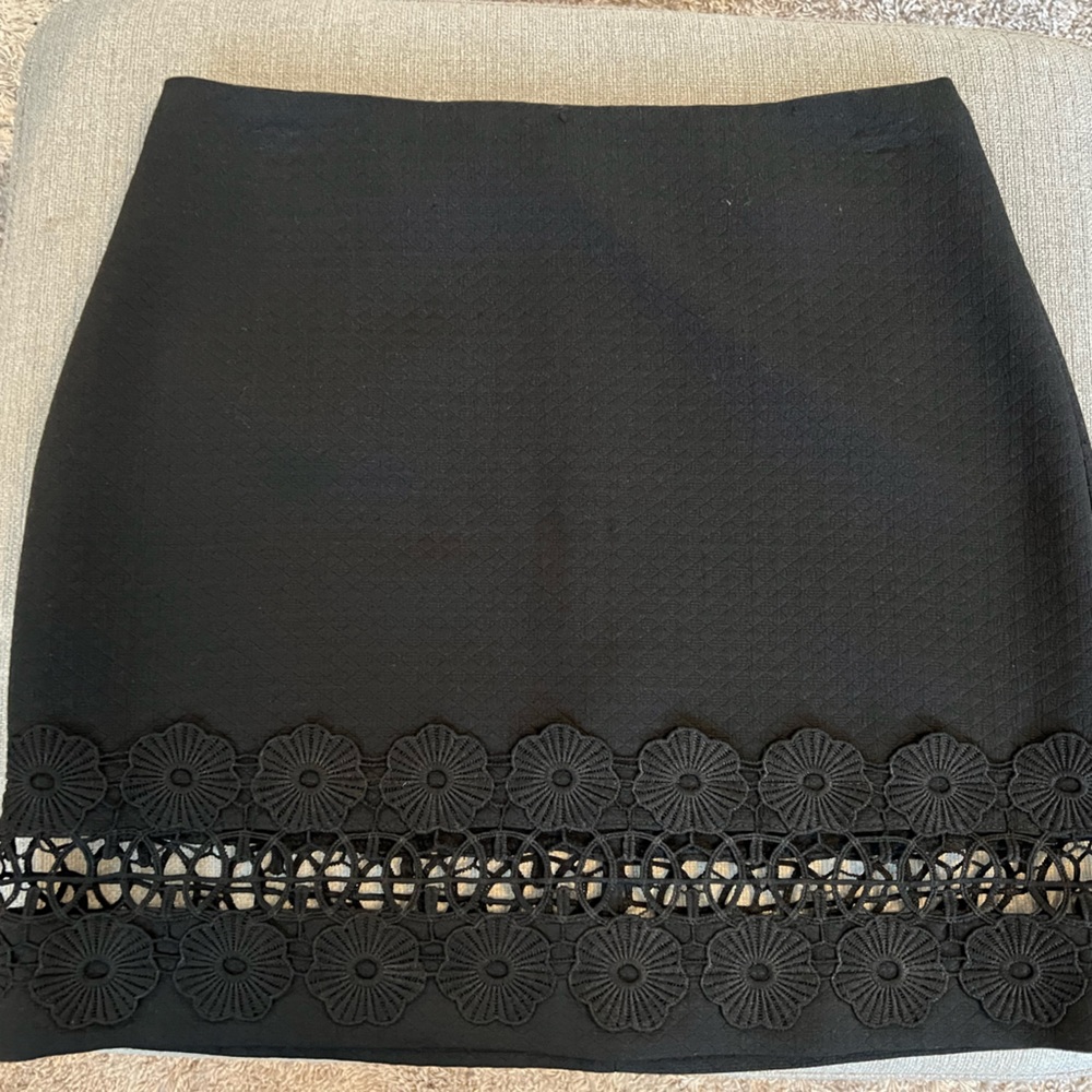 NWT TopShop Woven knot black midi skirt.